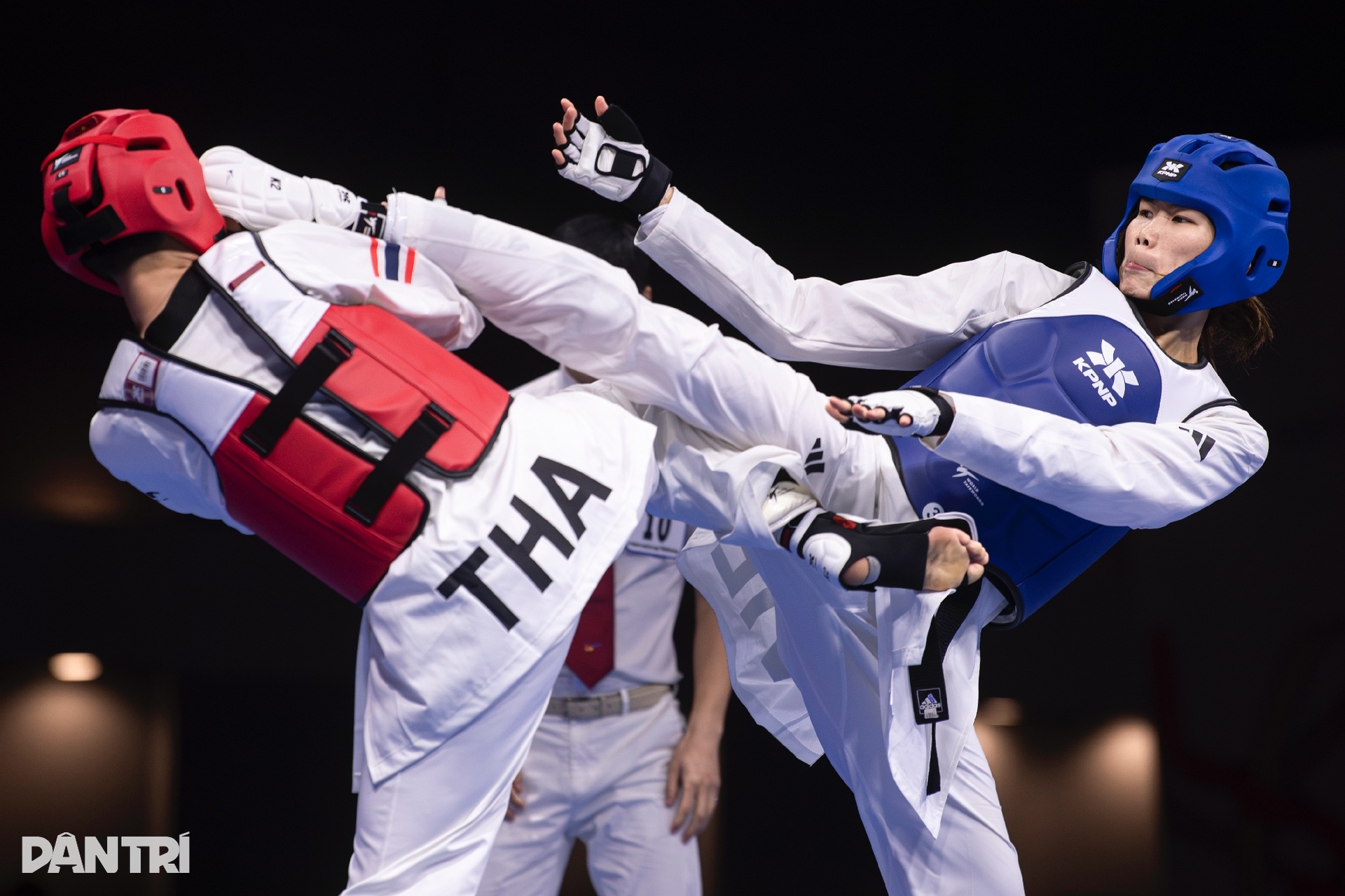 11 évnyi megerőltető edzés után Anh Tuyet dicsőséges győzelemmel szerezte meg harmadik SEA Games aranyérmét - 4