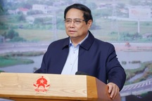 "Đấu thầu hoành tráng, mất nhiều thời gian vẫn sai phạm và kỷ luật cán bộ"