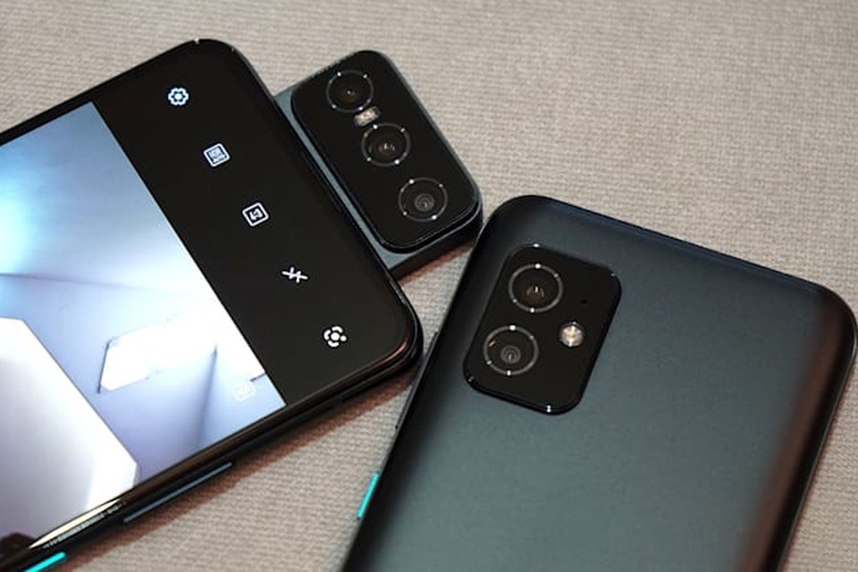 Cận cảnh bộ đôi Zenfone 8 và Zenfone 8 Flip vừa ra mắt - 5 Cận cảnh bộ đôi Zenfone 8 và Zenfone 8 Flip vừa ra mắt - 5