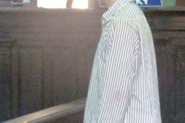 Lĩnh án 10 năm tù vì “yêu” bạn gái nhí