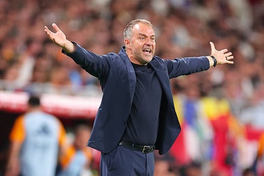 HLV Hansi Flick: "Barcelona cần quên đi chiến thắng trước Real Madrid"