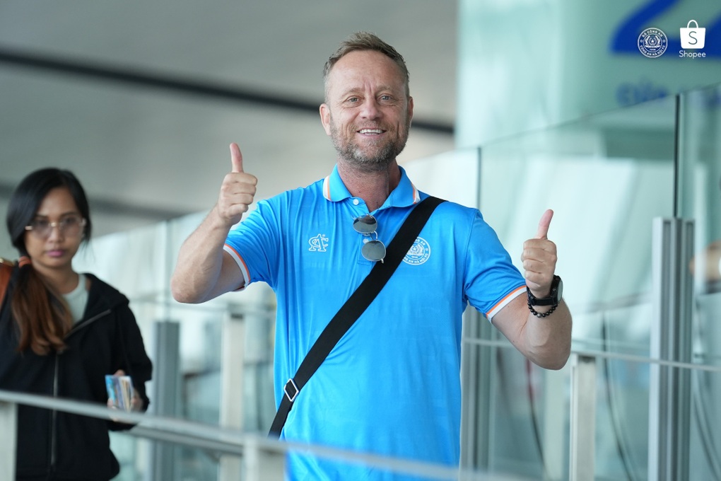 CAHN Club goes to Thailand, ready for the second leg of the Southeast Asian C1 Cup - 1 CLB CAHN sang Thái Lan, sẵn sàng cho trận lượt về cúp C1 Đông Nam Á - 1