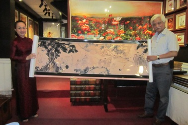 Khai trương Triển lãm tranh thêu tay XQ Hạ Long