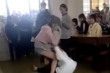 Vụ người nhà xông vào trường đánh nữ sinh lớp 10: Xử lý nghiêm để răn đe!