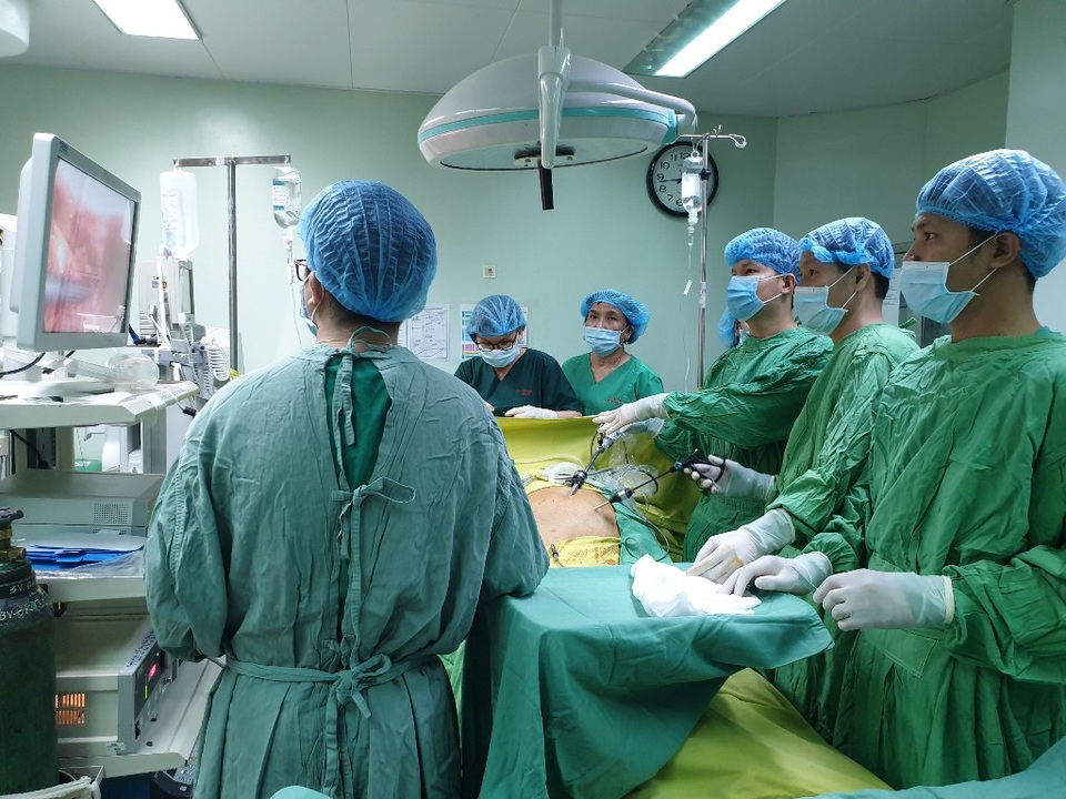 Một bệnh nhân suy tim nặng và viêm ruột thừa được phẫu thuật thành công - 1 Một bệnh nhân suy tim nặng và viêm ruột thừa được phẫu thuật thành công - 1