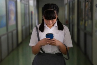 Nhật Bản quyết tâm xử lý vấn nạn học sinh bị quay lén trong trường học