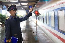 Hạnh phúc của chuyến tàu cuối năm