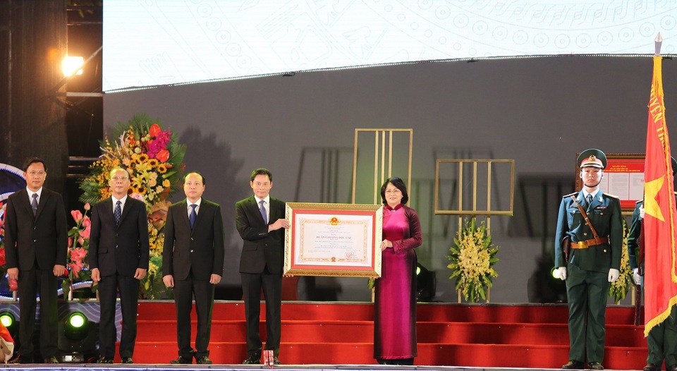 Xây dựng Quảng Yên trở thành trung tâm công nghiệp, dịch vụ cảng biển - 1