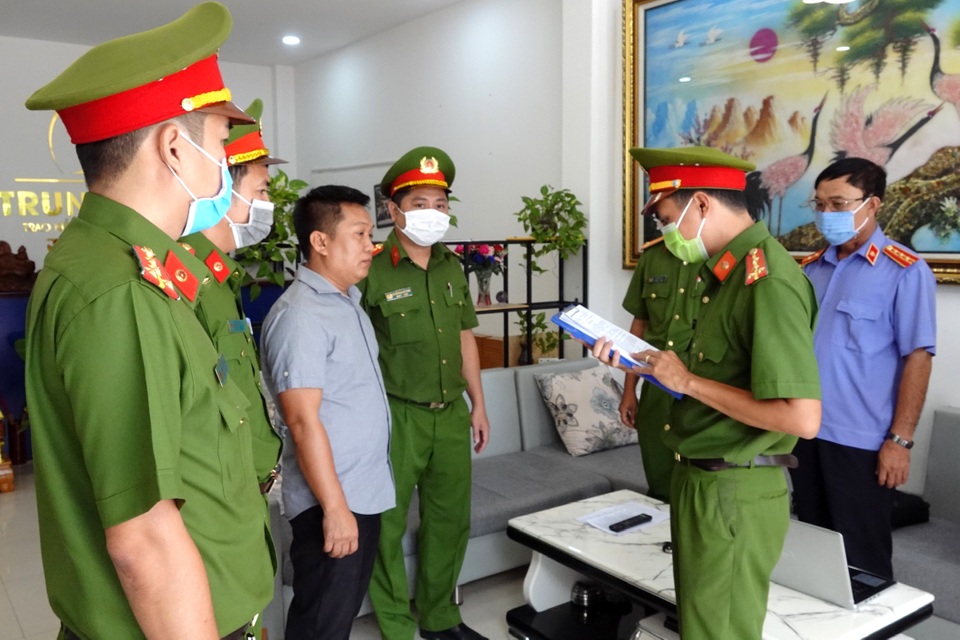 Vẽ dự án ma để lừa đảo, giám đốc công ty bất động sản bị bắt - 1 Vẽ dự án ma để lừa đảo, giám đốc công ty bất động sản bị bắt - 1