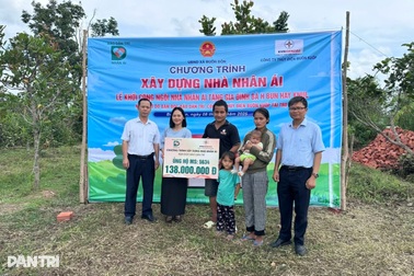 Gia đình sống lay lắt trong rừng được khởi công xây nhà Nhân ái