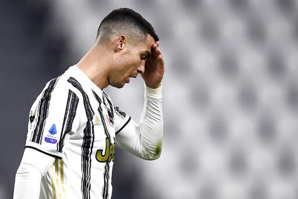 C.Ronaldo không cứu được Juventus khỏi trận thảm bại trước Fiorentina - 5 C.Ronaldo không cứu được Juventus khỏi trận thảm bại trước Fiorentina - 5