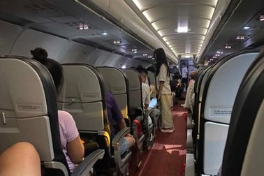 Đi du lịch nghỉ lễ, khách về Hải Phòng bất ngờ hạ cánh ở Hà Nội