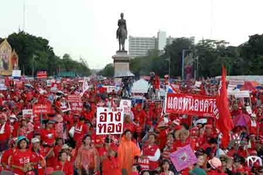 Thái Lan: Áo đỏ chuẩn bị chiến dịch lớn lật đổ chính phủ