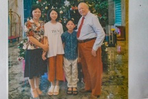 Chuyện tình của cụ ông 96 tuổi với người vợ kém 52 tuổi và đám cưới 28 ngày