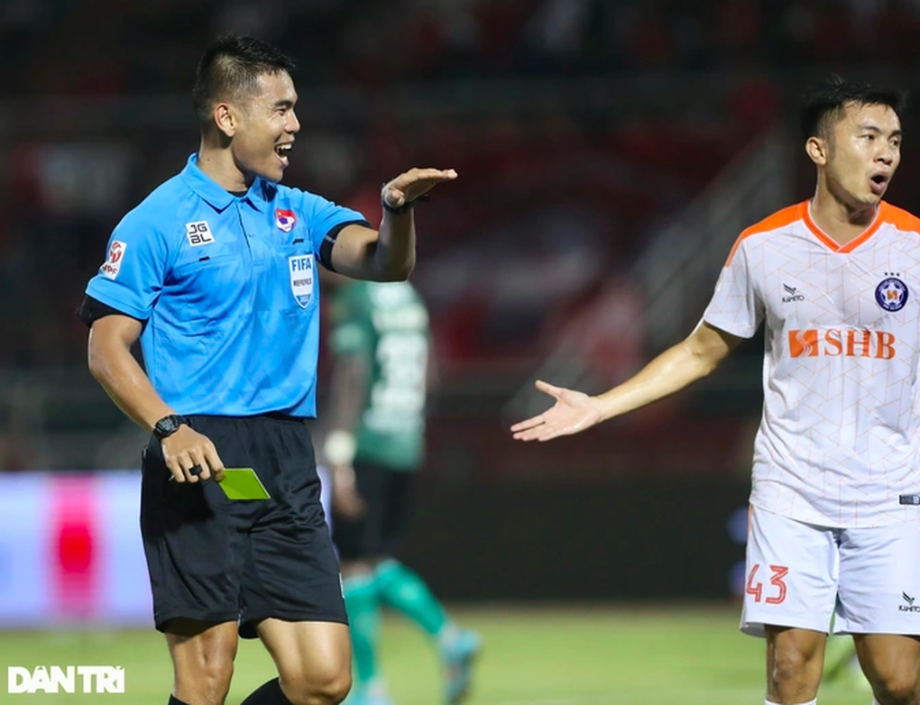 Trọng tài người Thái Lan điều khiển trận tranh ngôi vô địch V-League 2023 - 2 Trọng tài người Thái Lan điều khiển trận tranh ngôi vô địch V-League 2023 - 2