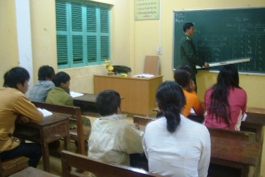 Mở lớp học xóa mù chữ cho độ tuổi từ 15 - 60