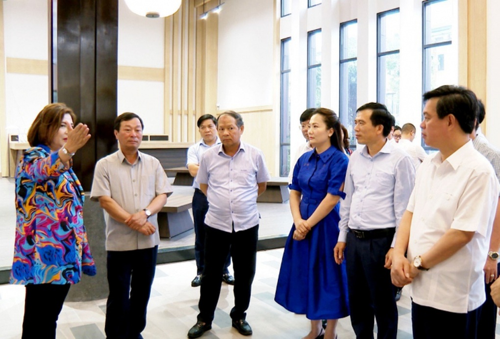 Chủ tịch Phú Thọ: Tạo mọi điều kiện thuận lợi thực hiện thủ tục đầu tư - 1 Chủ tịch Phú Thọ: Tạo mọi điều kiện thuận lợi thực hiện thủ tục đầu tư - 1