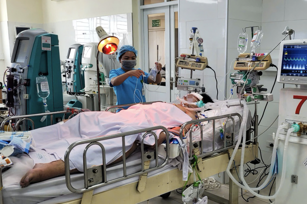 TPHCM: Đốt rác trong vườn bằng xăng, người phụ nữ bị cháy toàn thân nặng nề - 2 TPHCM: Đốt rác trong vườn bằng xăng, người phụ nữ bị cháy toàn thân nặng nề - 2