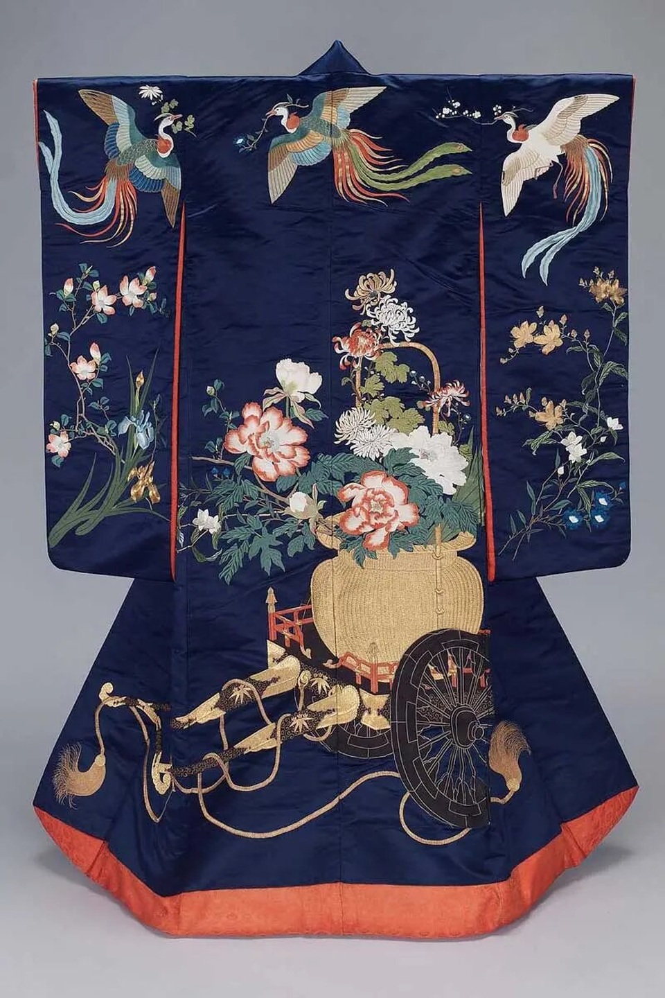 Chiêm ngưỡng họa tiết 4 mùa tuyệt sắc của kimono Nhật Bản - 14 Chiêm ngưỡng họa tiết 4 mùa tuyệt sắc của kimono Nhật Bản - 14