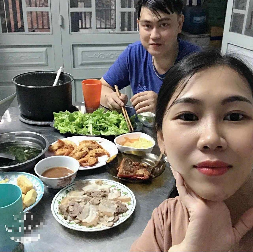 Mẹ đảm ở TPHCM mua 2 chỉ vàng nhờ tích tiền lẻ khi đi chợ, nuôi heo đất - 4 Mẹ đảm ở TPHCM mua 2 chỉ vàng nhờ tích tiền lẻ khi đi chợ, nuôi heo đất - 4