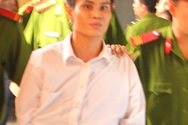 Bị cáo trong vụ "sui gia hỗn chiến" thoát án tử hình