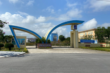 100 tiến sĩ, thạc sĩ khốn khổ vì bị nợ lương gần cả năm trời