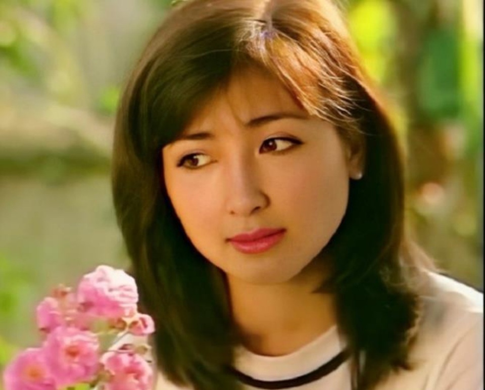 Diễn viên Khánh Huyền: “Dao kéo thì đã sao, đừng bảo thủ tự nhiên mới đẹp” - 1 Diễn viên Khánh Huyền: “Dao kéo thì đã sao, đừng bảo thủ tự nhiên mới đẹp” - 1