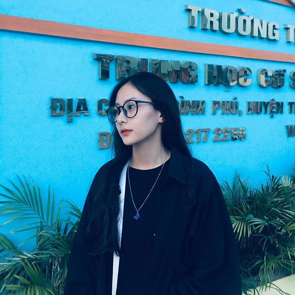 Nữ sinh 10X đẹp trong veo với ảnh đồng phục giản dị - 6 Nữ sinh 10X đẹp trong veo với ảnh đồng phục giản dị - 6