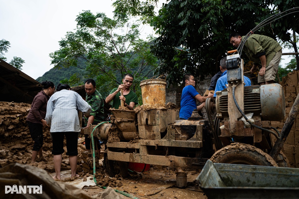 Làng ngói âm dương trăm năm ở Lạng Sơn hút khách - 2 Làng ngói âm dương trăm năm ở Lạng Sơn hút khách - 2
