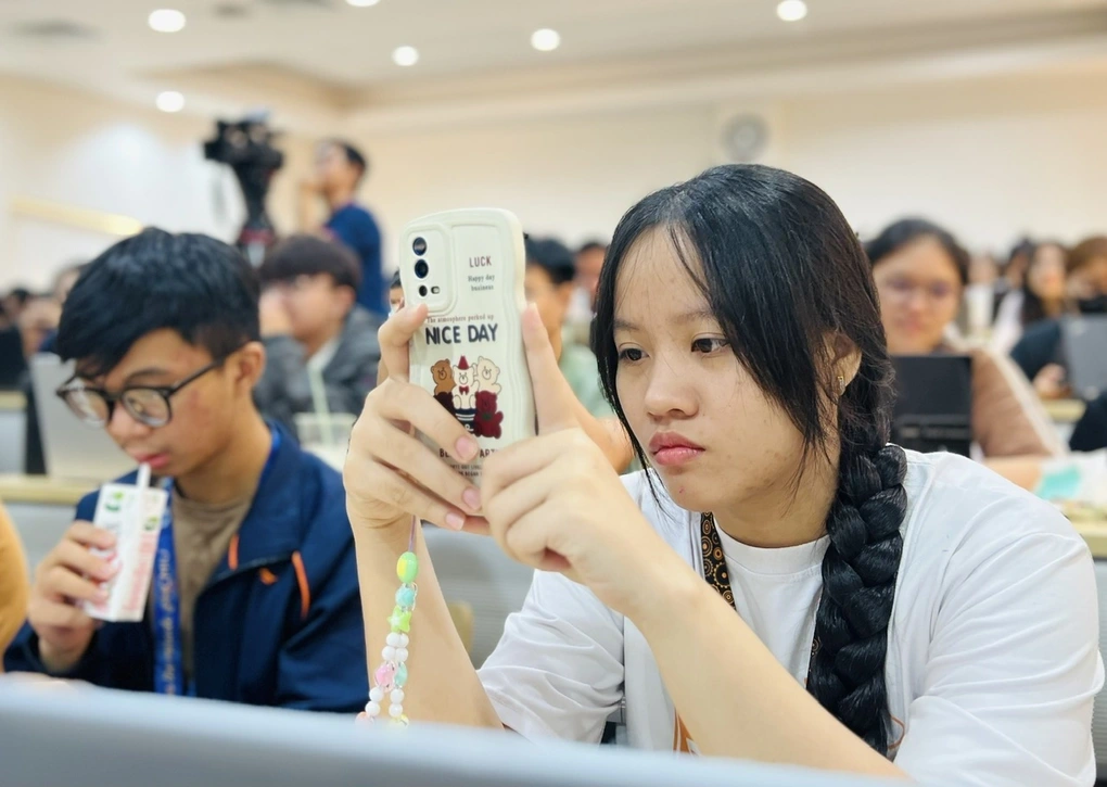 Tiến sĩ lý giải nguyên nhân lạm phát sinh viên tốt nghiệp bằng giỏi - 1 Tiến sĩ lý giải nguyên nhân lạm phát sinh viên tốt nghiệp bằng giỏi - 1