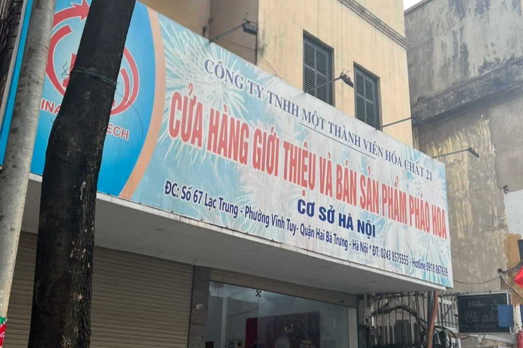 Kiểm tra phòng cháy chữa cháy tại 45 điểm bán pháo hoa ở Thủ đô - 1 Kiểm tra phòng cháy chữa cháy tại 45 điểm bán pháo hoa ở Thủ đô - 1