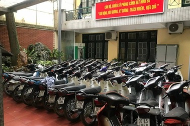 Vụ bắt băng cướp thiếu niên: Xuất hiện đối tượng thứ 9, thu giữ 75 xe máy