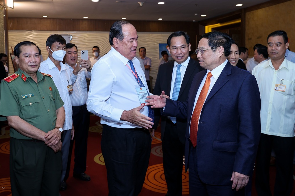 Thủ tướng: Gỡ các điểm nghẽn để phát triển Đồng bằng sông Cửu Long - 1 Thủ tướng: Gỡ các điểm nghẽn để phát triển Đồng bằng sông Cửu Long - 1