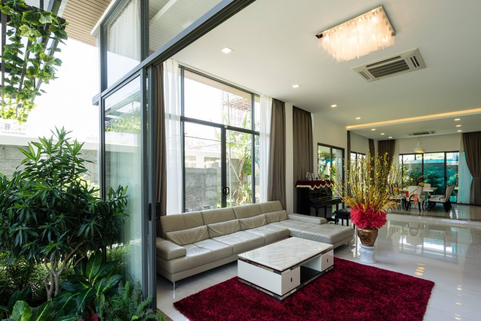 Biệt thự 350m2 với sân vườn tuyệt đẹp, gia chủ uống trà, ngắm hoa mỗi ngày - 7