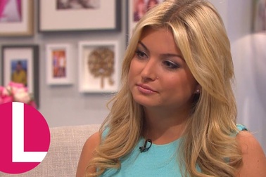 Zara Holland chia sẻ về việc mất vương miện