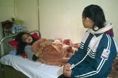 Đình chỉ 1 năm học nữ sinh chủ mưu tổ chức đánh hội đồng bạn