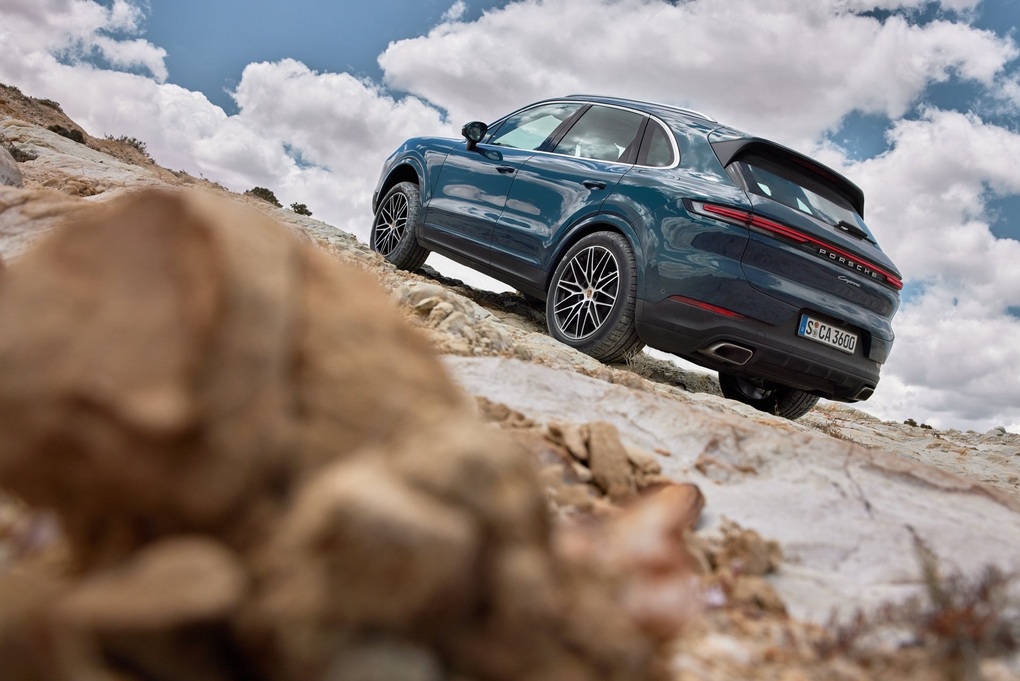 Porsche Cayenne 2024 lại có bản S với động cơ V8, thay đổi toàn diện - 16 Porsche Cayenne 2024 lại có bản S với động cơ V8, thay đổi toàn diện - 16