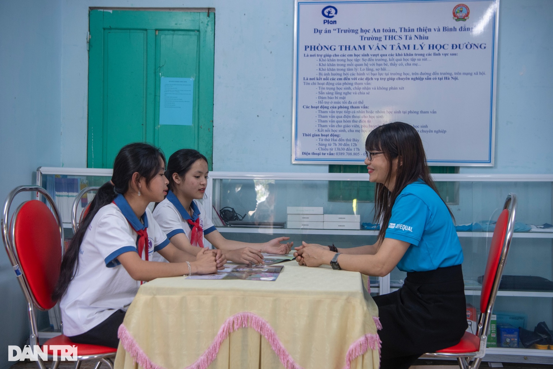 Những ngôi trường nằm cheo leo trên sườn núi tại vùng biên giới Hà Giang - 12