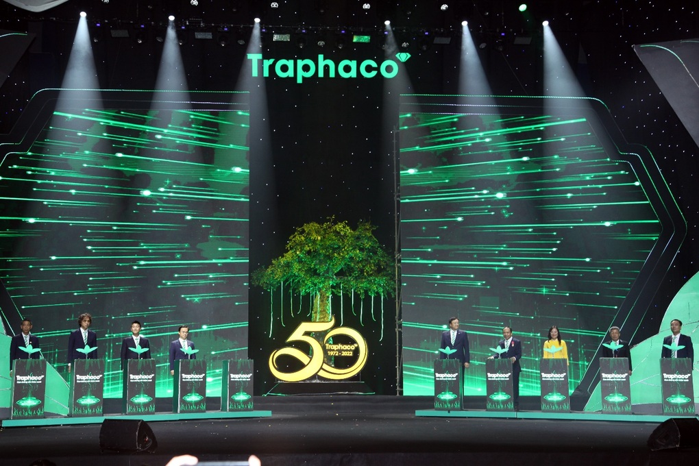 Traphaco kỷ niệm 50 năm, nhận huân chương lao động hạng Nhất - 2 Traphaco kỷ niệm 50 năm, nhận huân chương lao động hạng Nhất - 2