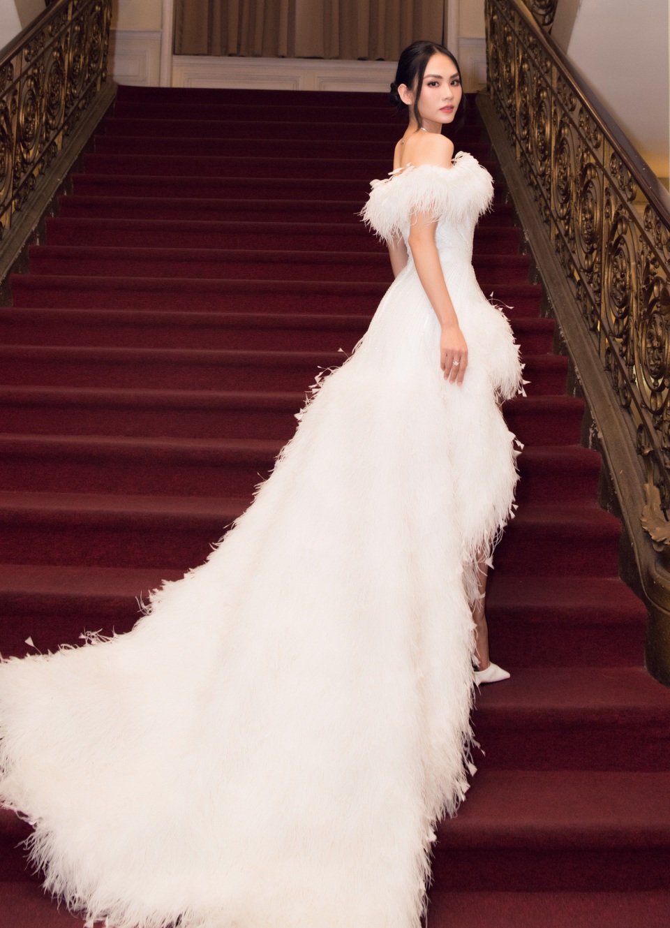 Hoa hậu Đỗ Thị Hà đọ sắc cùng người mới của chồng cũ Lệ Quyên - 13