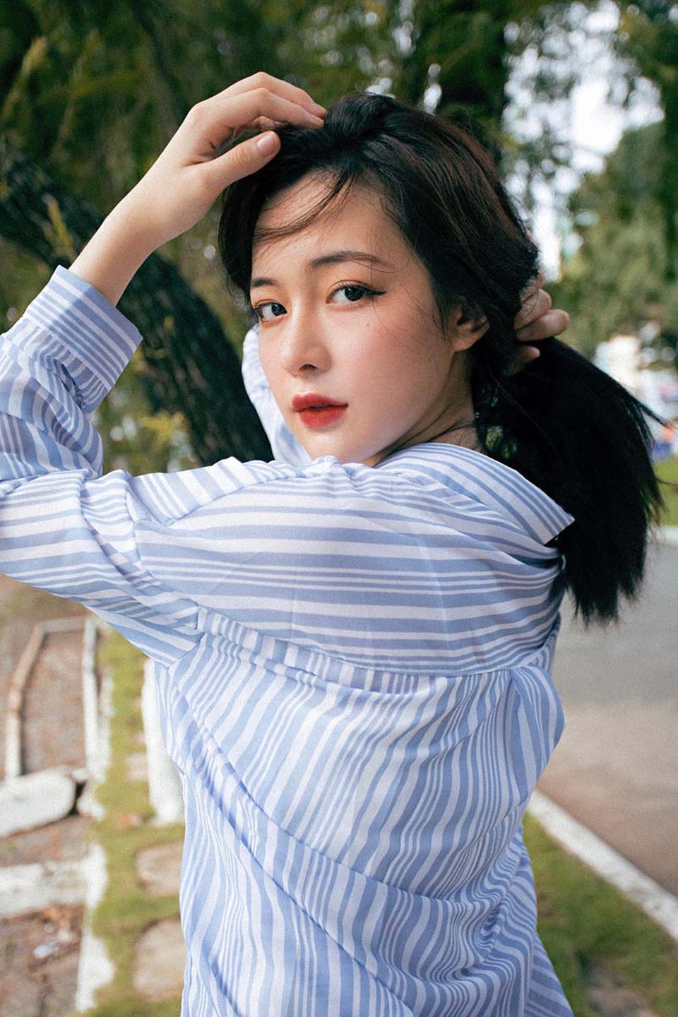 Hot girl giống diễn viên Hoa ngữ: “Sẽ không là bản sao của ai đó” - 4 Hot girl giống diễn viên Hoa ngữ: “Sẽ không là bản sao của ai đó” - 4