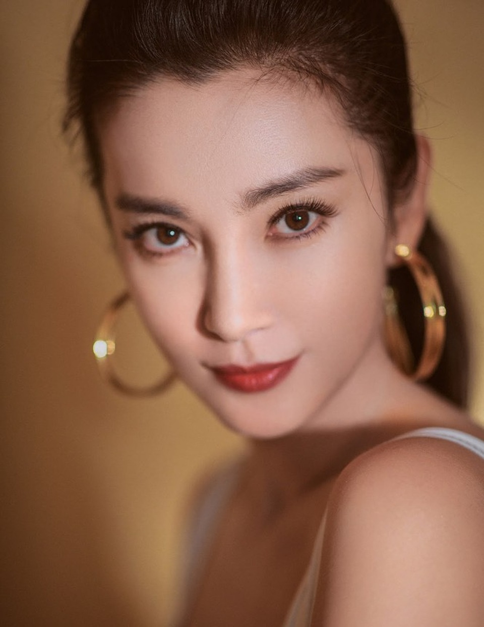 Lý Băng Băng kết thúc mối tình với phi công trẻ kém 16 tuổi - 9 Lý Băng Băng kết thúc mối tình với phi công trẻ kém 16 tuổi - 9