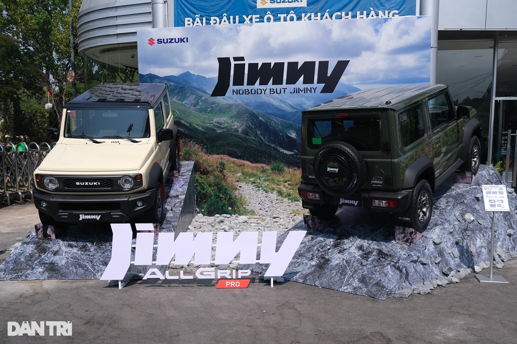 Chốt giá từ 789 triệu đồng, xe ăn chơi Suzuki Jimny có gì đặc biệt? - 2