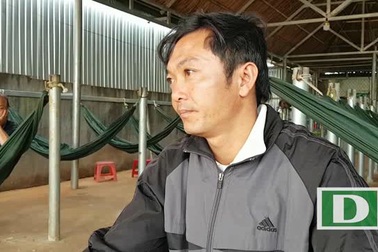 Phụ huynh bất ngờ khi xem clip bạo hành trẻ