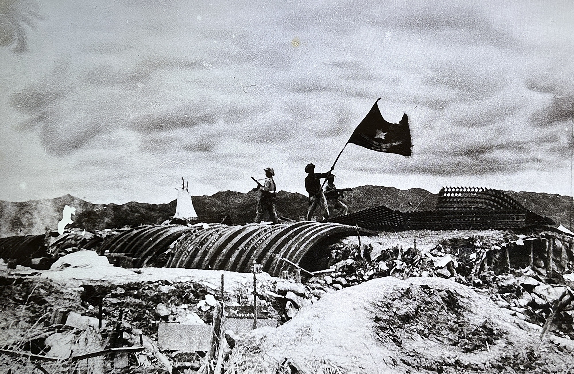 View - Trưng bày 150 tư liệu quý kỷ niệm 70 năm Ngày ký Hiệp định Geneve 1954 | Báo Dân trí