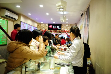 Vàng trong nước giảm nhẹ, chênh lệch lên tới 3,5 triệu đồng/lượng