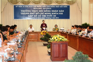 Buổi gặp mặt của những cử tri chào đời năm đất nước thống nhất