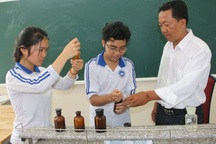 Học sinh lớp 11 sáng chế thành công sản phẩm đuổi muỗi