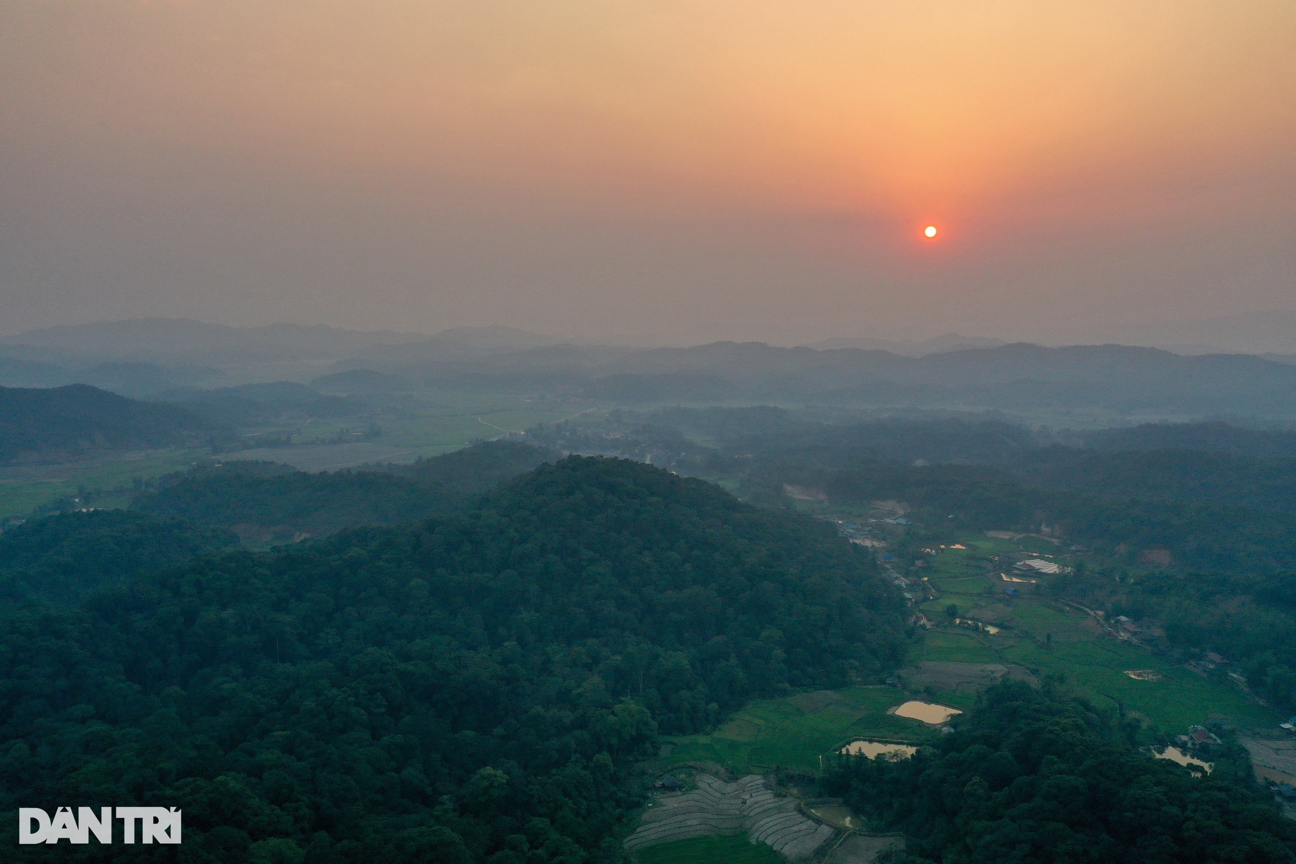 View - Sở chỉ huy chiến dịch Điện Biên Phủ ẩn sâu trong rừng xanh Mường Phăng | Báo Dân trí
