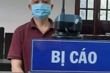 Phạt tù bị cáo 61 tuổi tung tin xuyên tạc phòng chống dịch Covid-19